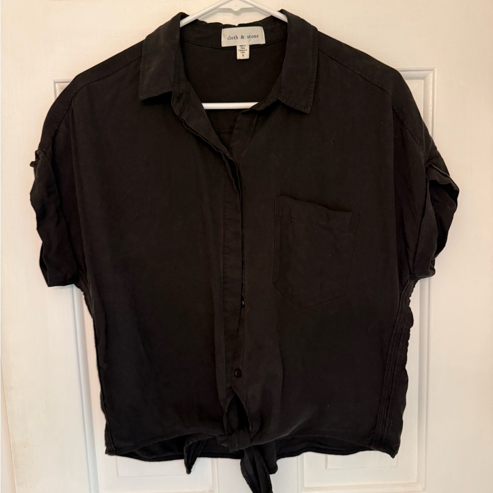 Cloth & Stone Black Tie Front Blouse